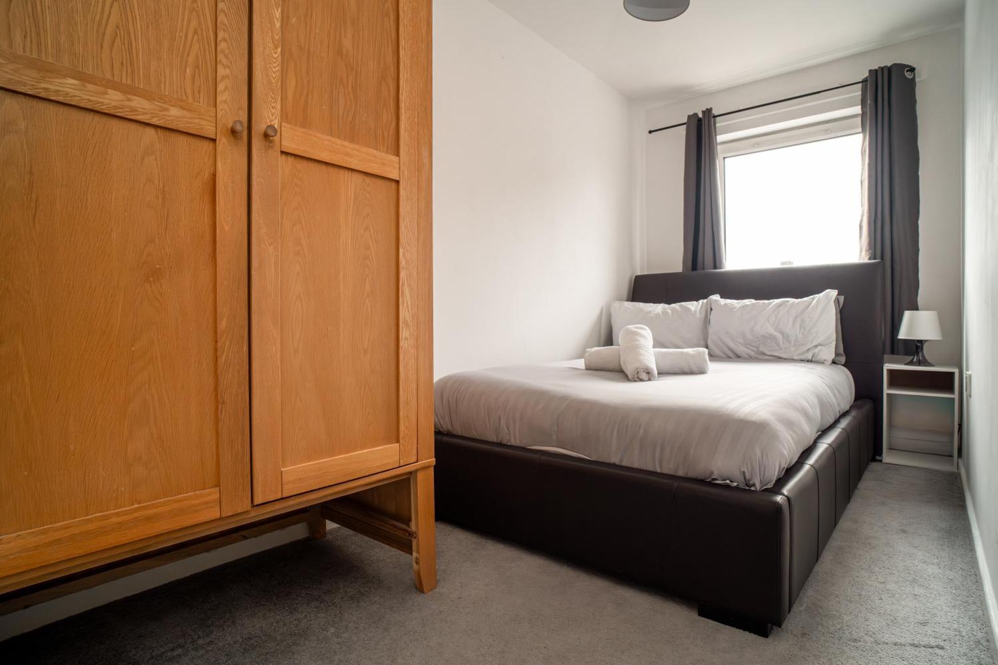 Central Apartment In Belfast City Centre - Sleeps 5 People Exteriör bild